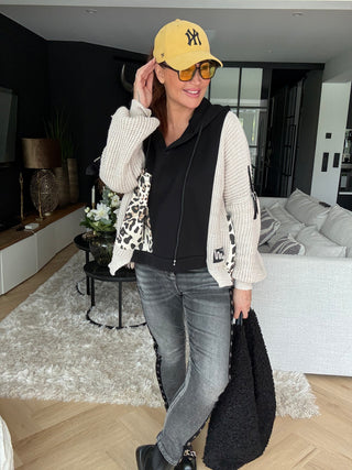 Knitted sweater 2609199