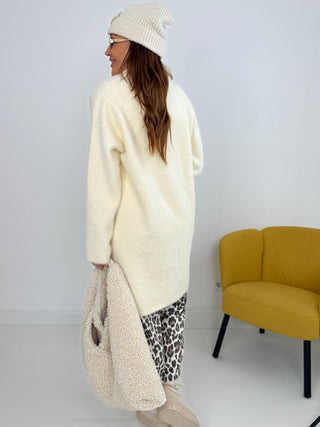 Stylischer Fellmantel für Damen in Creme mit Reverskragen, Knöpfen, Taschen & weicher Haptik - Levelone GmbH & Co. KG
