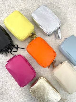 Leather shoulder bag 2512237-44