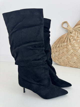 Stiefel in Schwarz mit Raffung am Schaft für Damen in Größen 36-41 - Levelone GmbH & Co. KG