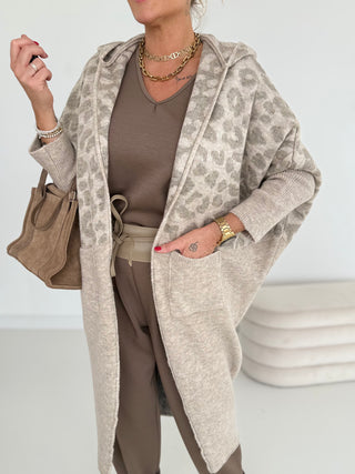 Knitted coat 2412052